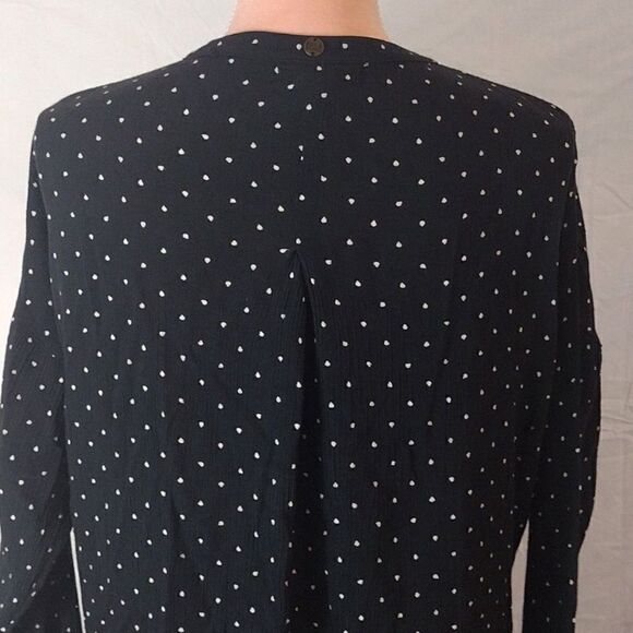 Billabong top, black with white dots, size medium, laces up at chest - Picture 6 of 9